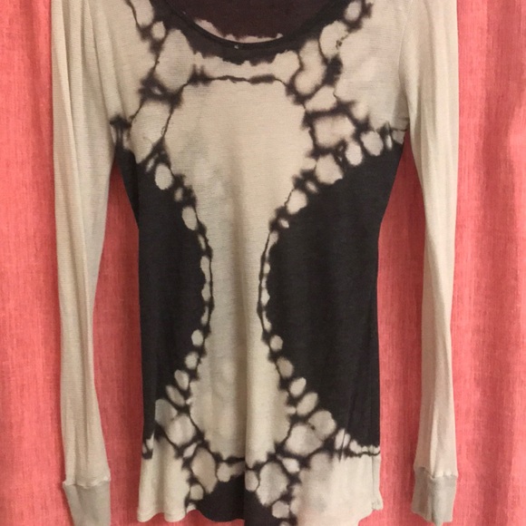 T PARTY LONG SLEEVE - Picture 4 of 4